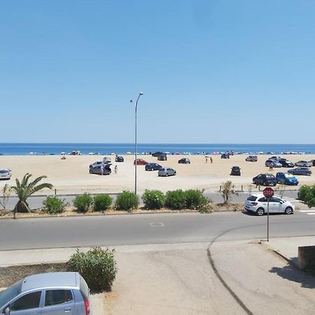 Emilu A Mare Lägenhet Marina di Schiavonea Exteriör bild